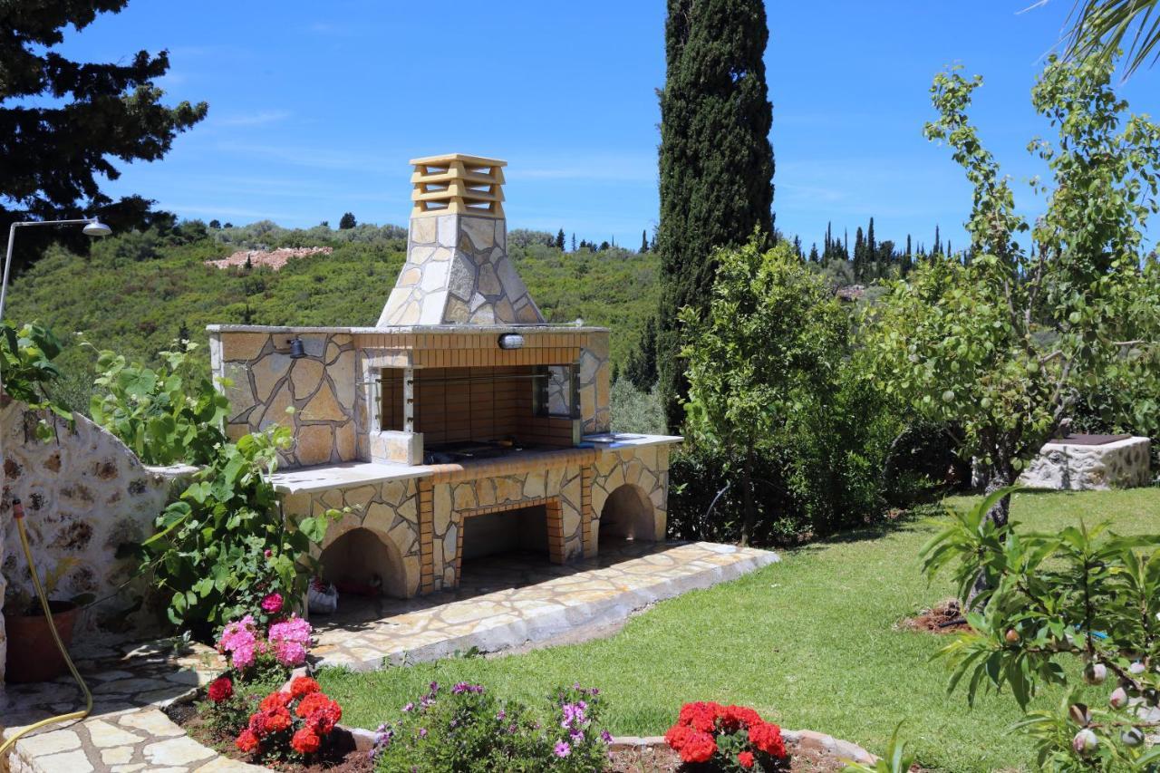Villas Goudis Tsoukaládhes エクステリア 写真