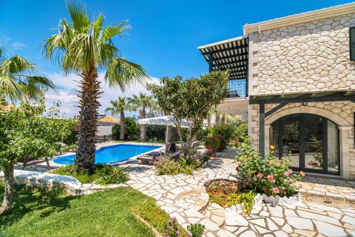 Villas Goudis Tsoukaládhes エクステリア 写真
