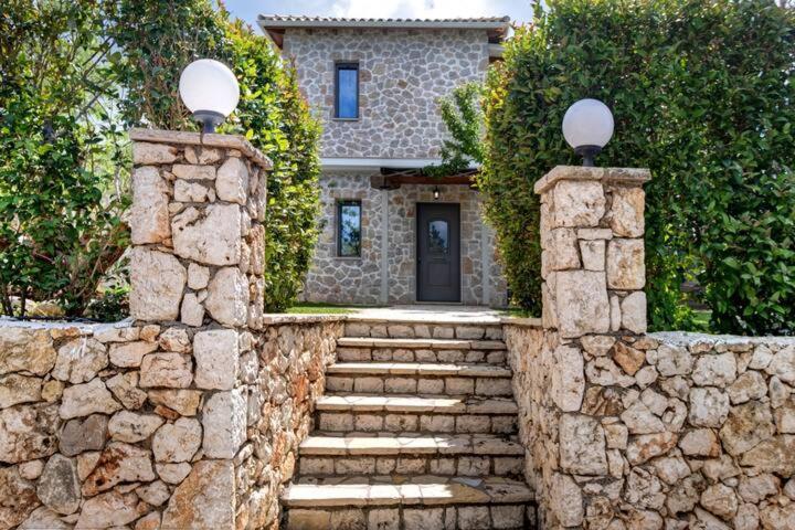 Villas Goudis Tsoukaládhes エクステリア 写真